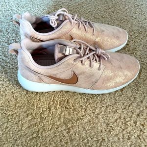 Women’s Nike Sneakers